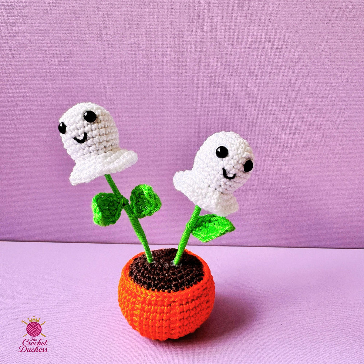 Spooky Plants Crochet Pattern – Halloween Pumpkin Pots with Bats, Ghosts & Venus Flytrap
